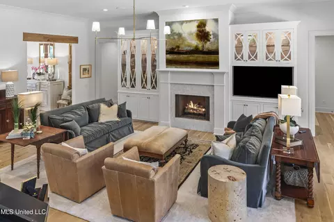Living - 409 Cedarmont Dr, Madison, MS 39110 photo 5 of 12