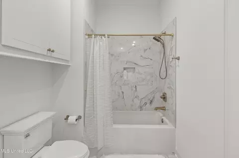 Bath - 409 Cedarmont Dr, Madison, MS 39110 photo 15 of 16