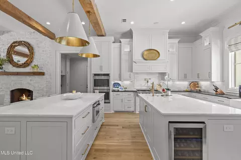 Kitchen - 409 Cedarmont Dr, Madison, MS 39110 photo 1 of 8