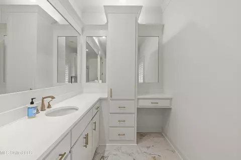 Bath - 409 Cedarmont Dr, Madison, MS 39110 photo 14 of 16