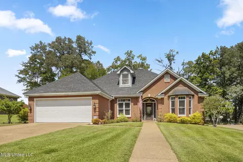 102 Park Pl, Clinton, MS 39056