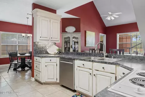 102 Park Pl, Clinton, MS 39056 photo 18