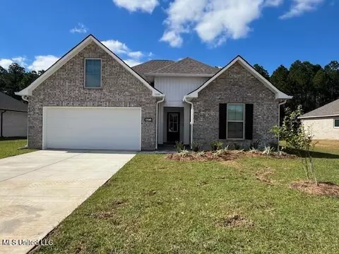 15100 High Point Dr, Gulfport, MS 39503