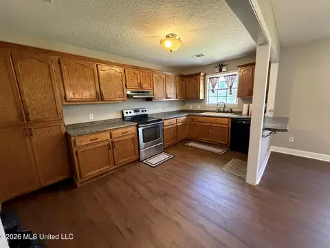 Kitchen - 1272 Us -98, Lucedale, MS 39452 photo 1 of 1