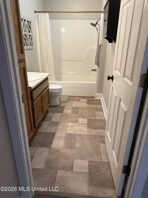 Bath - 1272 Us -98, Lucedale, MS 39452 photo 1 of 1