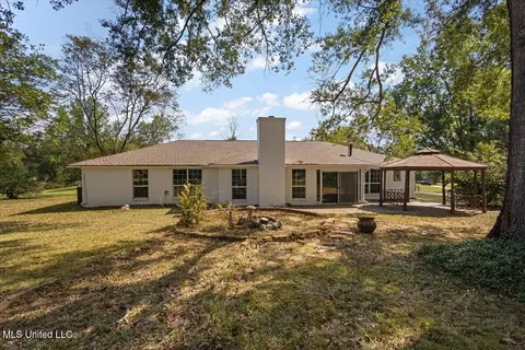 Exterior - 1428 Chestnut Ln, Jackson, MS 39212 photo 6 of 6
