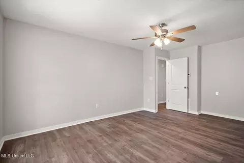 Bedroom - 1428 Chestnut Ln, Jackson, MS 39212 photo 1 of 2