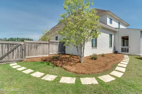 Exterior - 224 Reunion Dr, Madison, MS 39110 photo 14 of 19