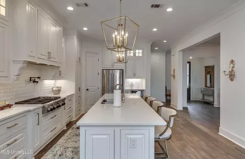 Kitchen - 224 Reunion Dr, Madison, MS 39110 photo 1 of 5
