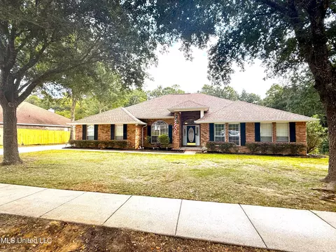 15174 S Shadow Creek Dr, Biloxi, MS 39532