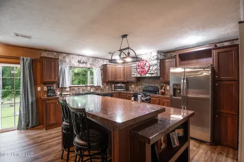 155 Porter Ln, Florence, MS 39073 photo 17