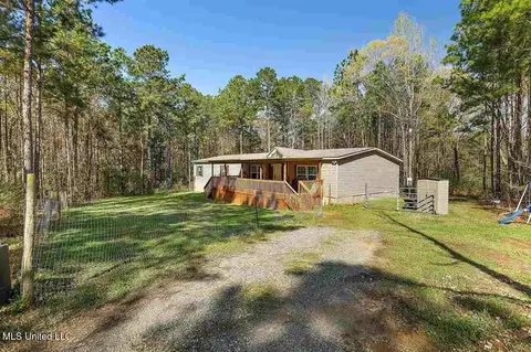 155 Porter Ln, Florence, MS 39073 photo 3