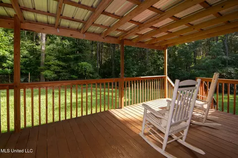 155 Porter Ln, Florence, MS 39073 photo 5