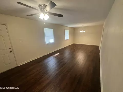 3007 Oak Forest Dr, Jackson, MS 39212 photo 5
