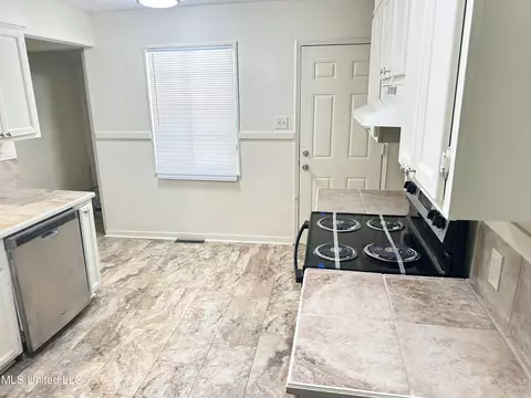 3007 Oak Forest Dr, Jackson, MS 39212 photo 13