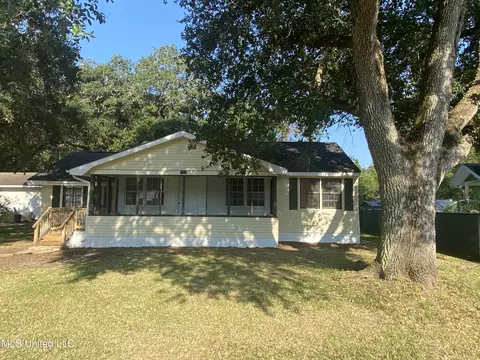 Exterior - 6908 Barnes Rd, Moss Point, MS 39563 photo 3 of 13