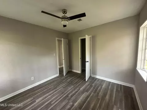 Bedroom - 2416 Paden St, Jackson, MS 39204 photo 4 of 9