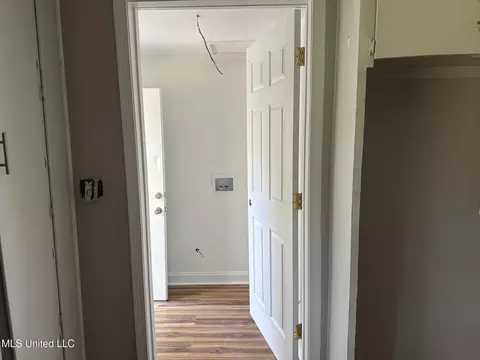 Entry Way - 2416 Paden St, Jackson, MS 39204 photo 1 of 2