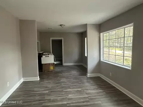 Living - 2416 Paden St, Jackson, MS 39204 photo 1 of 3