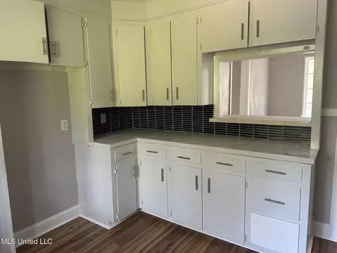 Kitchen - 2416 Paden St, Jackson, MS 39204 photo 2 of 6
