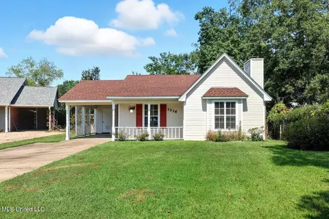 1336 Barnett Bend Cir, Brandon, MS 39047