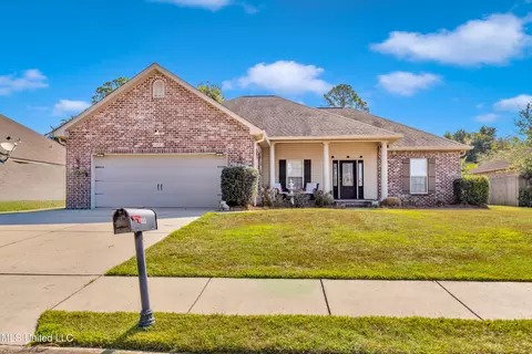 112 Brackish Pl, Ocean Springs, MS 39564