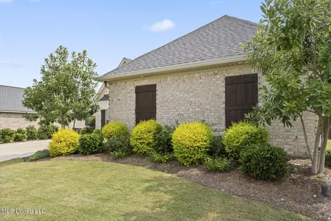 Exterior - 537 Wales Way, Flowood, MS 39232 photo 3 of 7