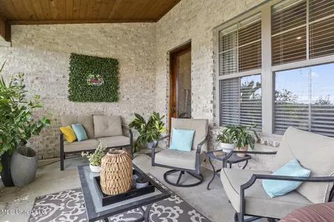 Exterior - 537 Wales Way, Flowood, MS 39232 photo 4 of 7