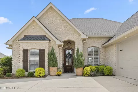Exterior - 537 Wales Way, Flowood, MS 39232 photo 2 of 7