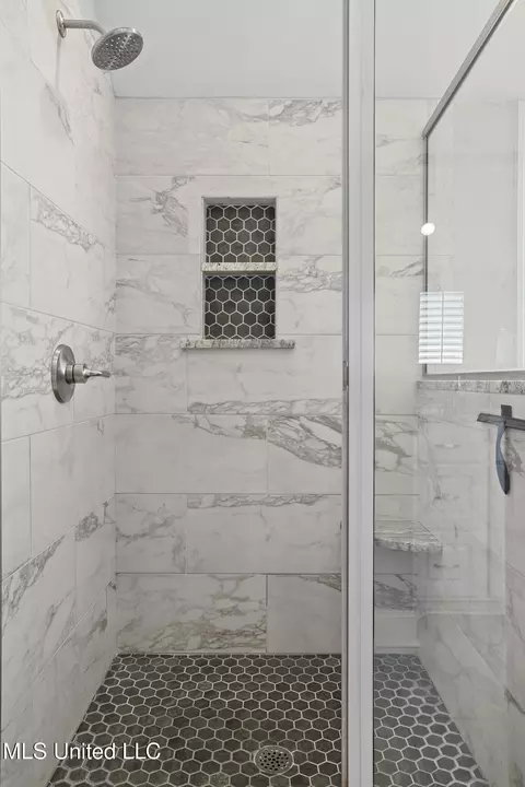 Bath - 537 Wales Way, Flowood, MS 39232 photo 4 of 6