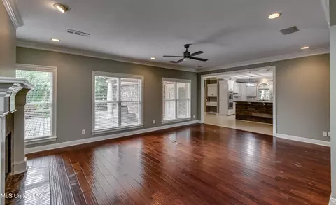 Living - 207 Keystone Pl, Brandon, MS 39042 photo 6 of 7