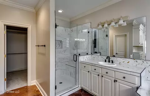 Bath - 207 Keystone Pl, Brandon, MS 39042 photo 5 of 7