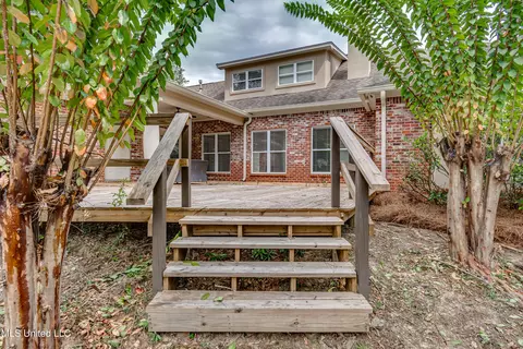 Exterior - 207 Keystone Pl, Brandon, MS 39042 photo 7 of 7
