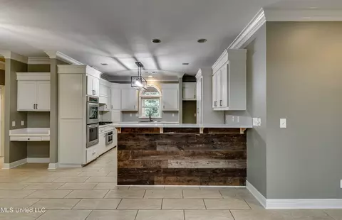 Kitchen - 207 Keystone Pl, Brandon, MS 39042 photo 1 of 5