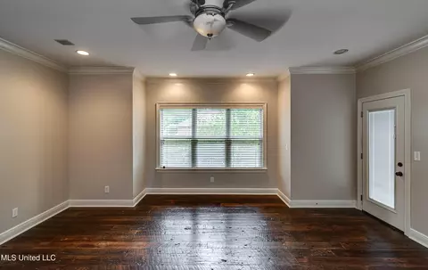 Living - 207 Keystone Pl, Brandon, MS 39042 photo 7 of 7