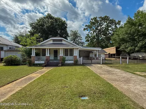507 W Georgia Ave, Mccomb, MS 39648