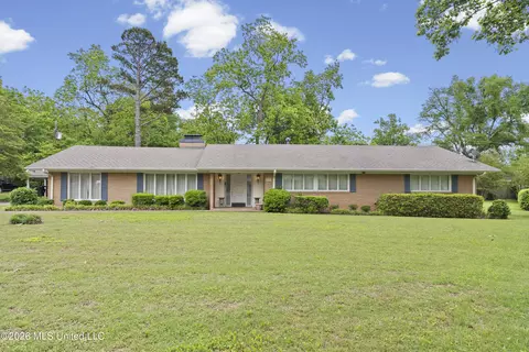315 Highland Ter, Holly Springs, MS 38635