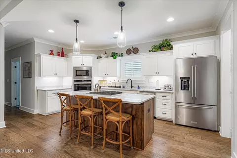 Kitchen - 3390 Hatton Dr, Nesbit, MS 38651 photo 3 of 5