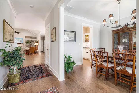 Entry Way - 3390 Hatton Dr, Nesbit, MS 38651 photo 2 of 2