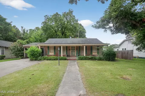 1329 Grand Ave, Yazoo City, MS 39194