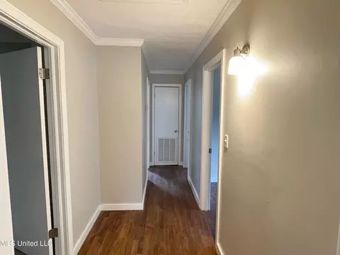 Entry Way - 614 Naylor St, Carthage, MS 39051 photo 1 of 1