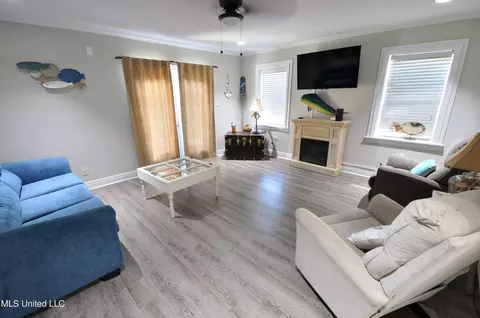 Living - 129 Ocean Wave Ave, Long Beach, MS 39560 photo 3 of 3