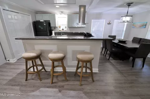 Kitchen - 129 Ocean Wave Ave, Long Beach, MS 39560 photo 4 of 4
