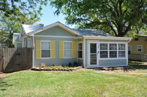 129 Ocean Wave Ave, Long Beach, MS 39560