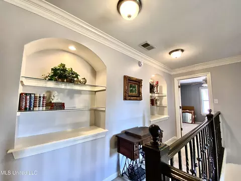 Entry Way - 6459 Cheyenne Dr, Olive Branch, MS 38654 photo 4 of 4