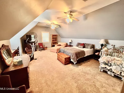 Bedroom - 6459 Cheyenne Dr, Olive Branch, MS 38654 photo 4 of 5