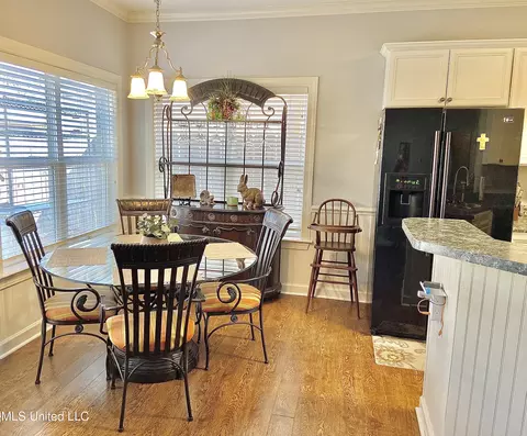 Dining - 6459 Cheyenne Dr, Olive Branch, MS 38654 photo 3 of 3