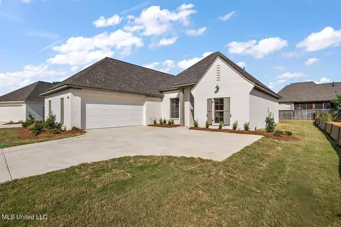 Exterior - 416 Aurora Cir, Canton, MS 39046 photo 7 of 8
