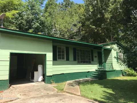 1867 Shamrock Dr, Jackson, MS 39204