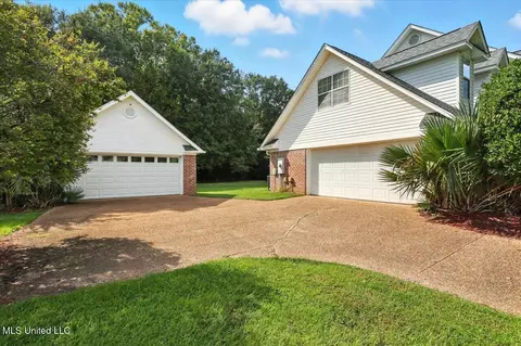 130 Pinehaven Pl, Clinton, MS 39056 photo 5